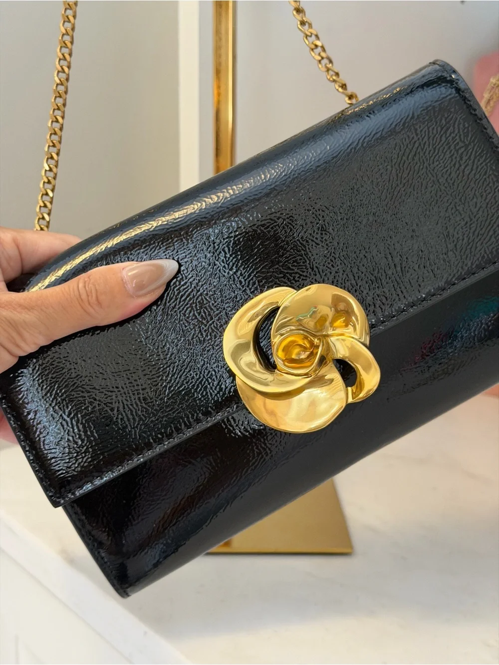 Ted Baker compact patent